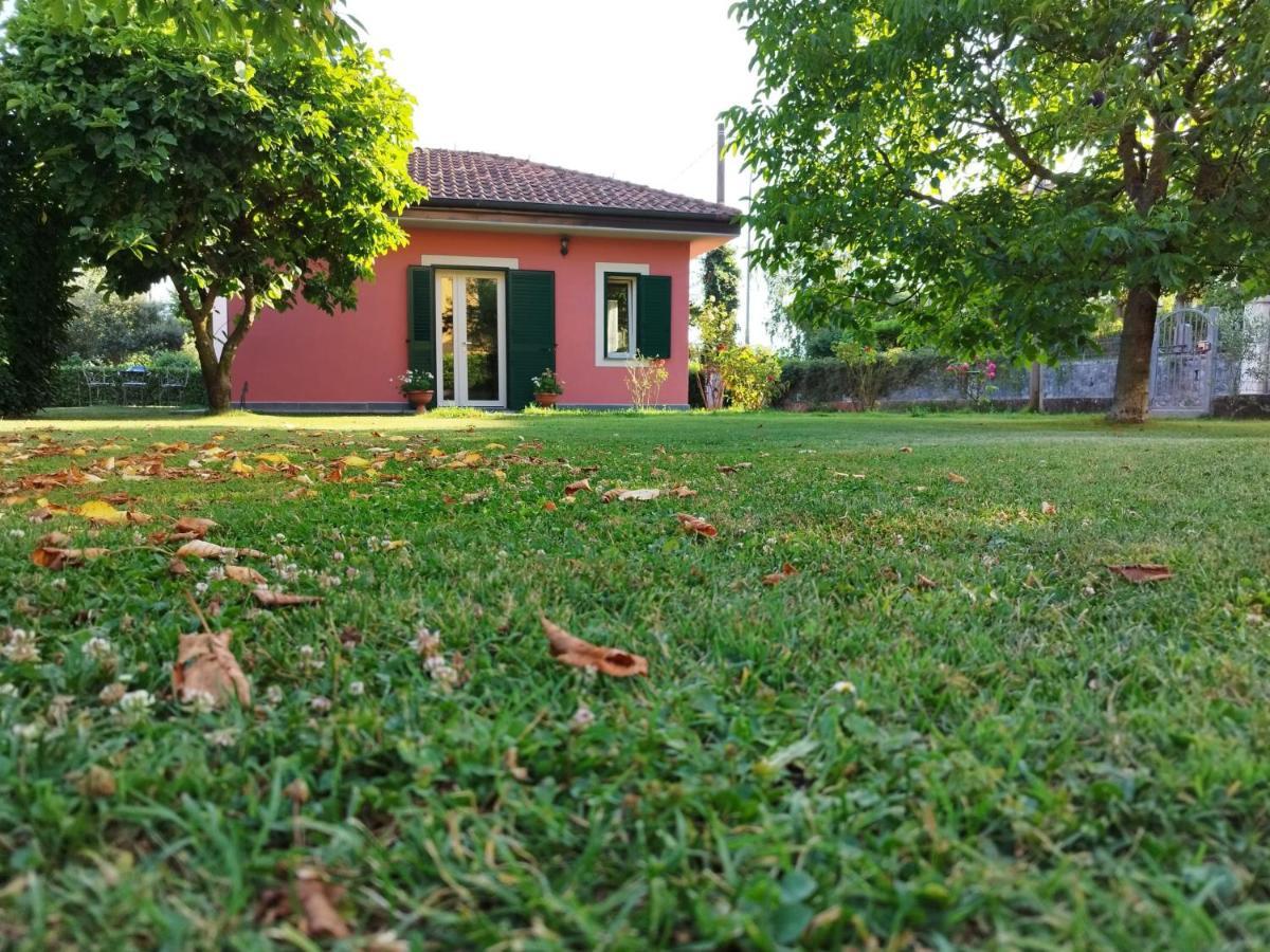 La Casina Villa Barga Luaran gambar