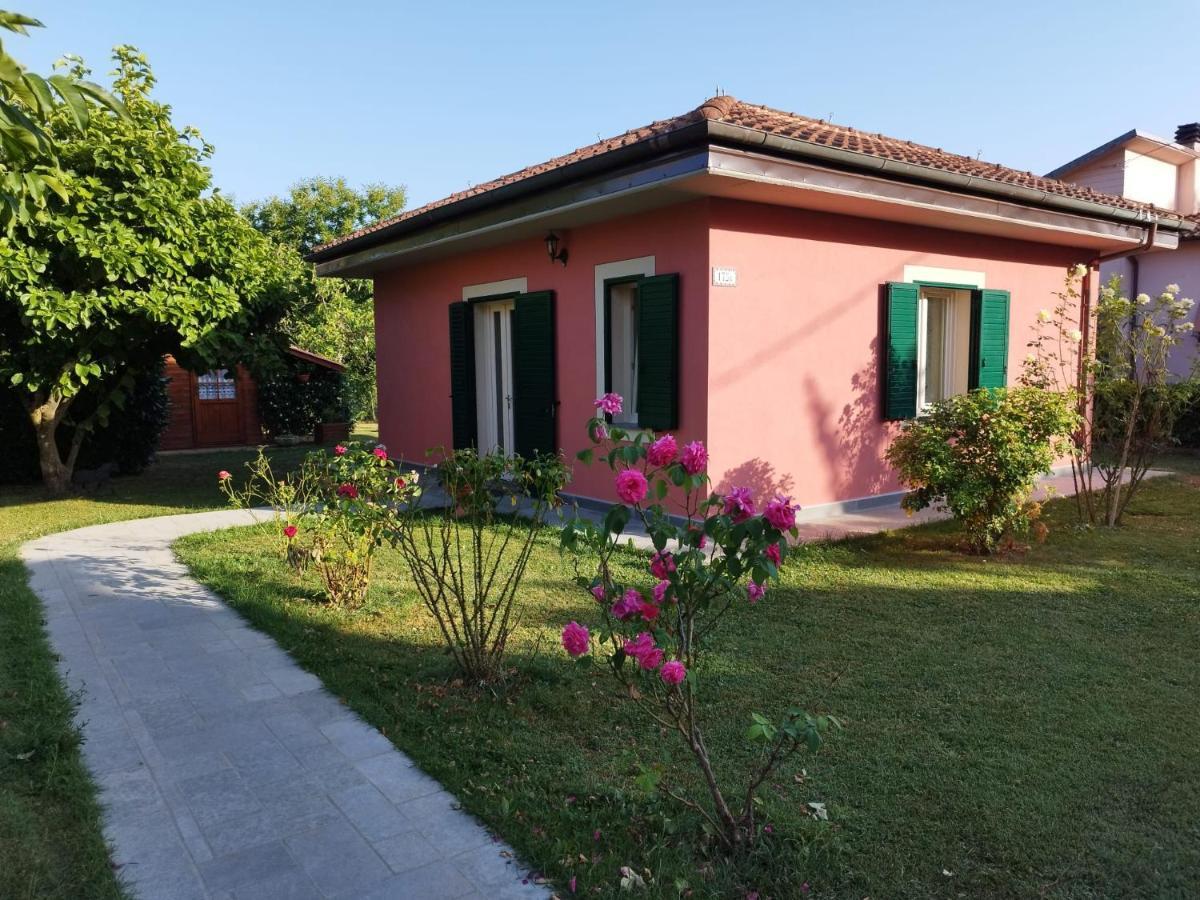 La Casina Villa Barga Luaran gambar